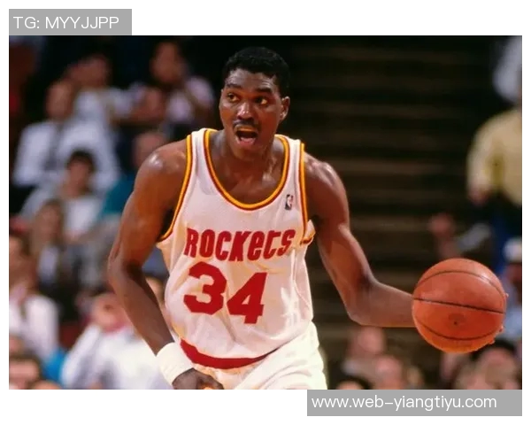 奥拉朱旺称赞文班独特投篮技巧难以防守旋转多样性令人惊叹